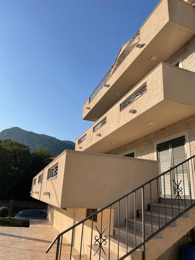 Villa Pul Risan Esterno foto